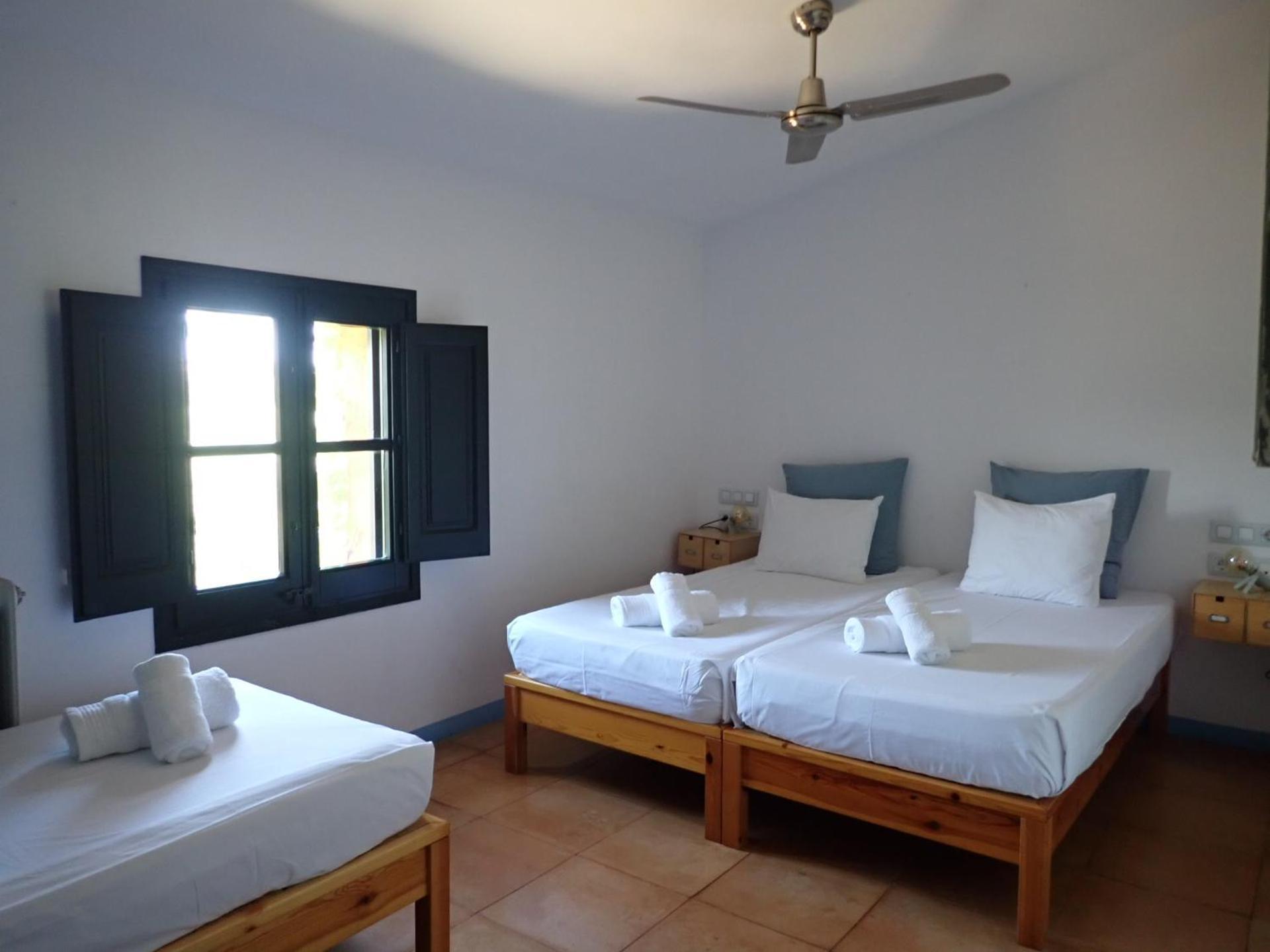 Casa De Campo Hostal Nou En Crespia Con Piscina Екстериор снимка